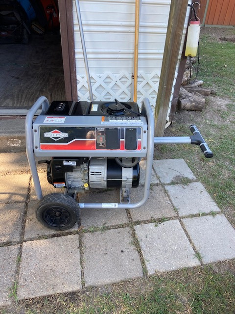 Briggs & Stratton 3500 Watt Portable Generator - 4375 Starting Watts